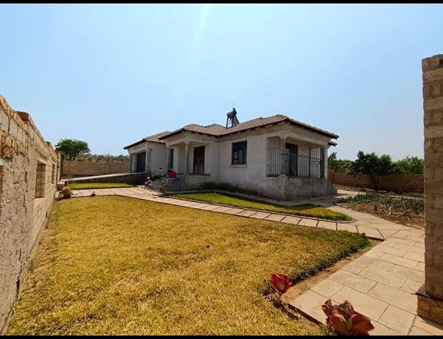 2 BEDROOM HOUSE FOR SALE IN KWAMHLANGA RURAL